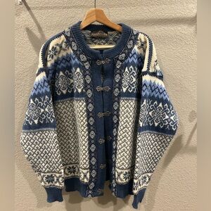 Vintage NORDSTRIKK Norway nordic wool metal clasp cardigan sweater LARGE